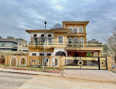ڈی ایچ اے ڈیفینس فیز 2 ڈی ایچ اے ڈیفینس,اسلام آباد میں 5 کمروں کا 1 کنال مکان 7.5 کروڑ میں برائے فروخت۔ ڈی ایچ اے ڈیفینس فیز 2 ڈی ایچ اے ڈیفینس,اسلام آباد میں 5 کمروں کا 1 کنال مکان 7.5 کروڑ میں برائے فروخت۔