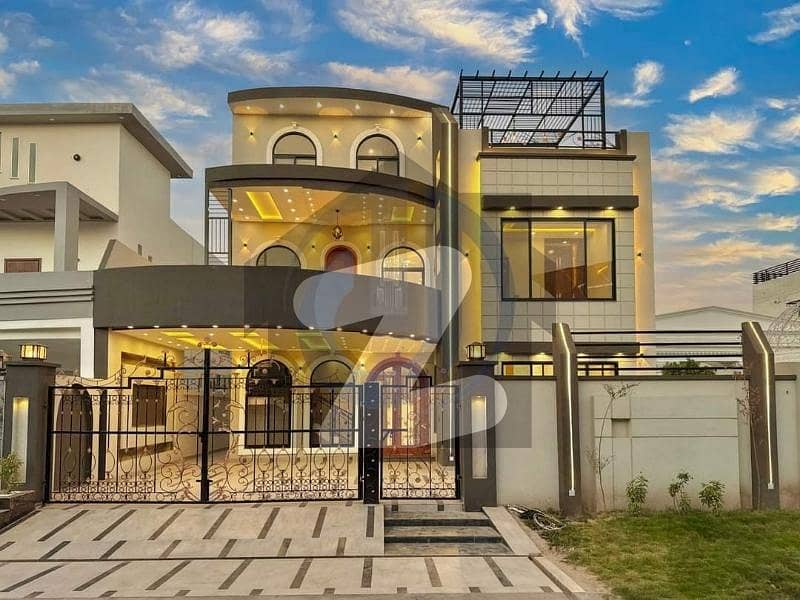 Luxury Triple Storey House For Sale In Buch Executive Villa