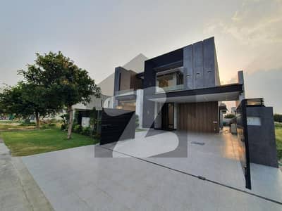 1 Kanal Just Like A Brand New Modern House For Sale