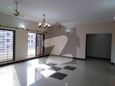 Good 2600 Square Feet Flat For sale In Askari 5 - Sector F