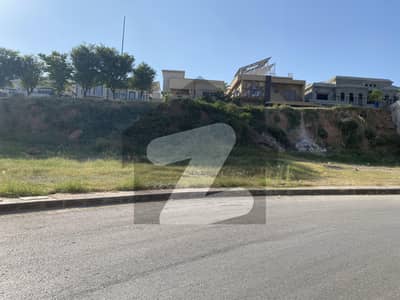 بحریہ ٹاؤن فیز 5 بحریہ ٹاؤن راولپنڈی,راولپنڈی میں 1 کنال رہائشی پلاٹ 4.0 کروڑ میں برائے فروخت۔