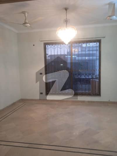 I 8 4 Islamabad 3 Bedroom Drawing-Room TV Lounge Kitchen Attached Washroom Upper Portion Available For Rent In I 8 4 Islamabad