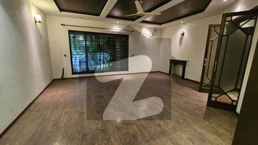 1 Kanal Well Maintained House For Rent