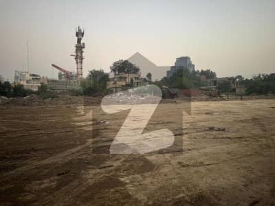 6 KANAL PLOT IS AVAILABLE FOR RENT IN GULBERG 3