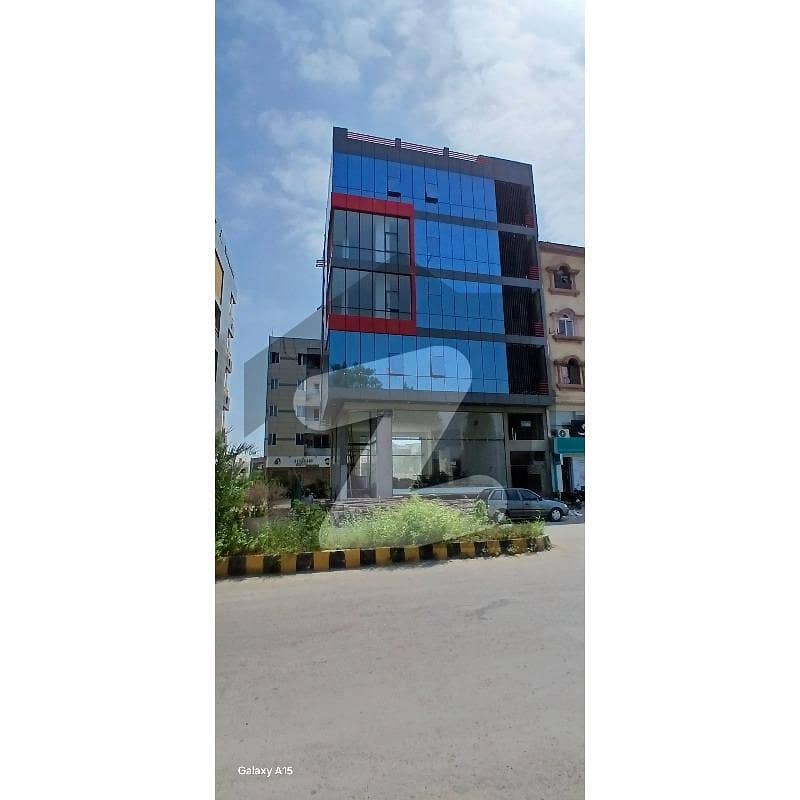 نشاط کمرشل ایریا ڈی ایچ اے فیز 6,ڈی ایچ اے ڈیفینس,کراچی میں 8 مرلہ عمارت 45.0 کروڑ میں برائے فروخت۔ نشاط کمرشل ایریا ڈی ایچ اے فیز 6,ڈی ایچ اے ڈیفینس,کراچی میں 8 مرلہ عمارت 45.0 کروڑ میں برائے فروخت۔