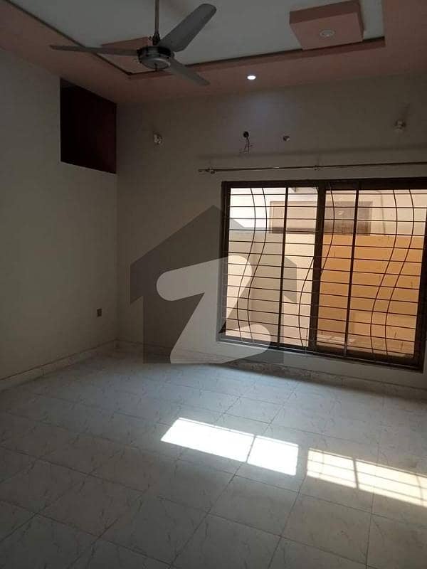 12 MARLA HOUSE IS AVAILABLE FOR RENT IN GULBERG