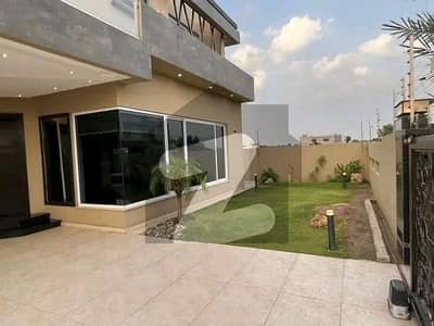 1 Kanal Luxury Upper Portion Available For Rent