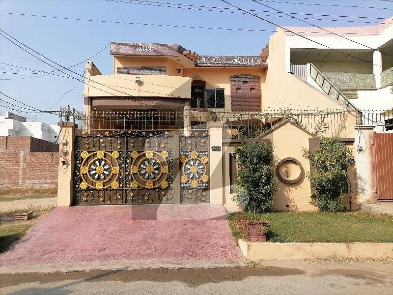 Perfect 10 Marla House In Chenab Gardens For Sale