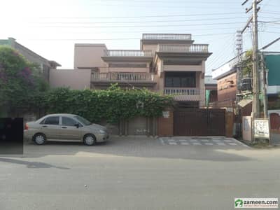 Double Storey Beautiful Corner Bungalow For Sale At Nawab Colony, Okara