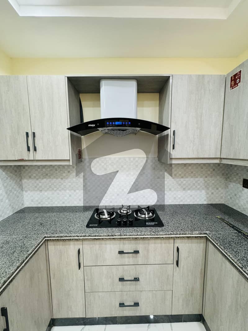 8 Marla First Entry House For Sale 8 Marla First Entry House For Sale