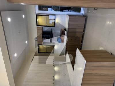 لکی وَن آپارٹمنٹ راشد منہاس روڈ,کراچی میں 4 کمروں کا 15 مرلہ فلیٹ 2.1 لاکھ میں کرایہ پر دستیاب ہے۔