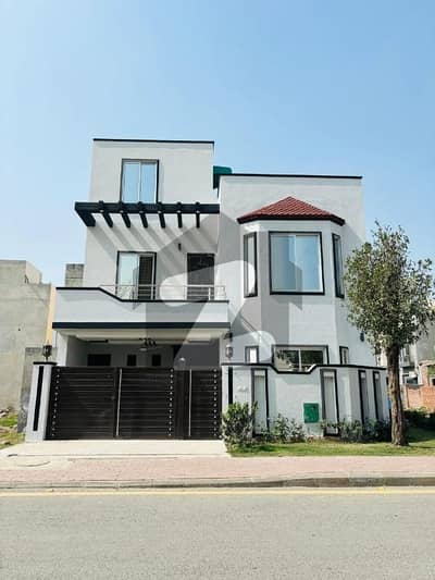 Bahriya Nasheman iris Block 5. Corner Marla Spanish House For Sale Prime Location Facing Park Near Tooo Market And Masjid