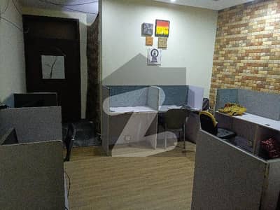 جوہر ٹاؤن فیز 2 جوہر ٹاؤن,لاہور میں 3 مرلہ دفتر 40.0 ہزار میں کرایہ پر دستیاب ہے۔