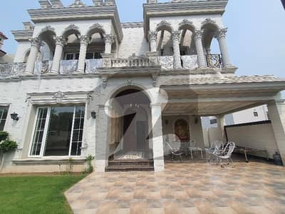 1 KANA BEAUTIFUL SEMI FURNISHED HOUSE FOR SALE TOP LOCATION