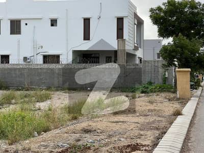 Ideal 1000-Yard Divided Plot (500+500) Perfect For Two Families, DHA Phase 8 Zone E