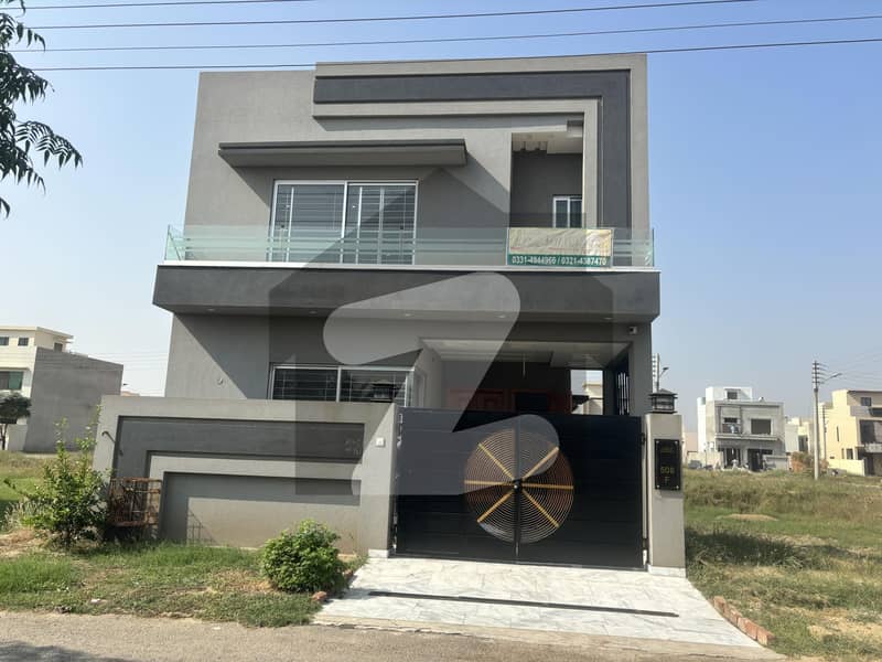 DHA RAHBAR MODERN STYLE SOLID CONSTRUCTION BEAUTIFUL HOUSE AVAILABLE FOR SALE DHA RAHBAR MODERN STYLE SOLID CONSTRUCTION BEAUTIFUL HOUSE AVAILABLE FOR SALE