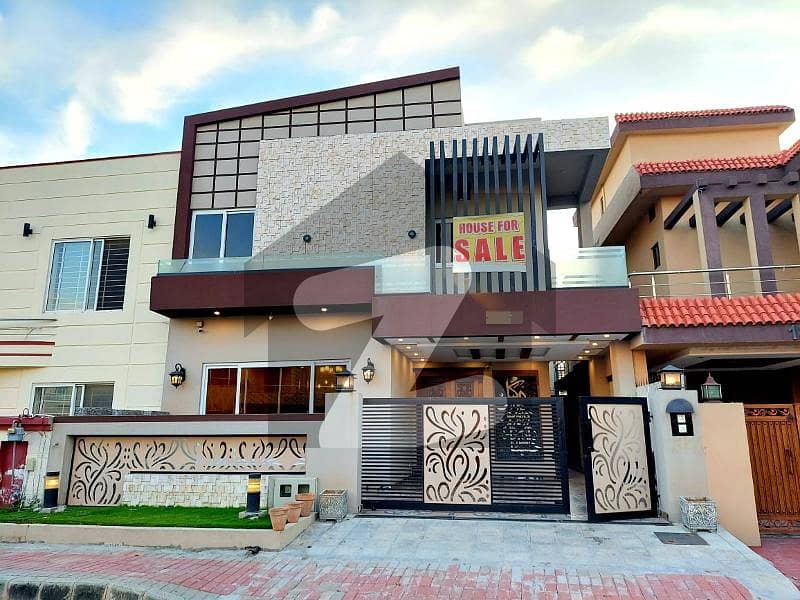 Luxury 10 Marla House In Bahria Town Luxury 10 Marla House In Bahria Town