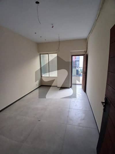 Brand New Office Available For Sale 3rf Floor With Lift with Balcony , Common Washroom , located Big Bukhari Main Road Corner Building