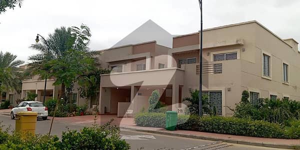 3Bed DDL 200sq yd Villa FOR SALE. All amenities nearby including Parks, Mosques and Gallery