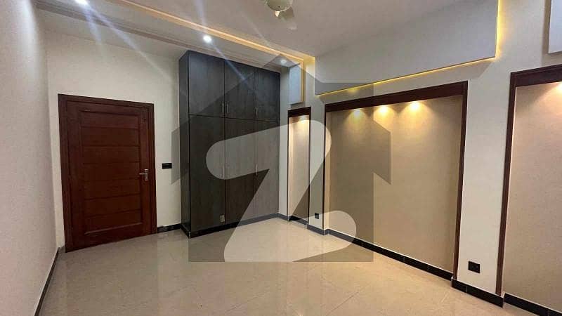 ڈی ۔ 12 اسلام آباد میں 2 کمروں کا 4 مرلہ بالائی پورشن 60.0 ہزار میں کرایہ پر دستیاب ہے۔