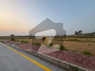 Investor rate 10 Marla Residential Plot In Bahria Town Orchard Block Phase 8