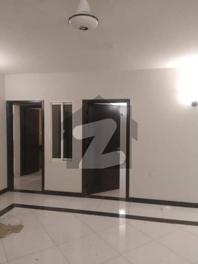 2 Bad DD Available First Floor Available Nice Condition Flat