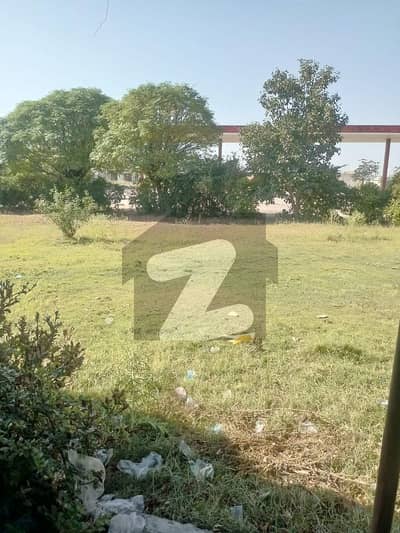 انڈس ہائی وے کرک میں 10 کنال رہائشی پلاٹ 3.0 کروڑ میں برائے فروخت۔