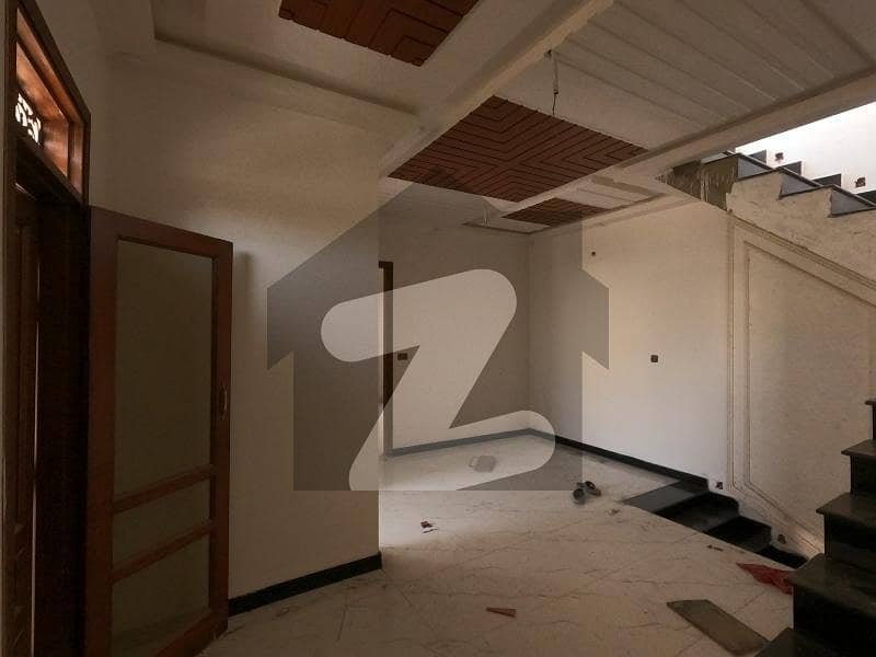 Buy your ideal 240 Square Yards House in a prime location of Karachi