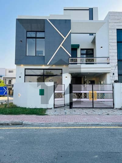 5 Marla Like New House For Sale In Jinnah Block Bahria Town Lahore