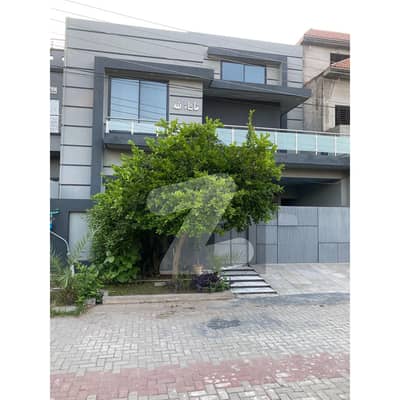 10 Marla House Madina Housing Society Park Facing