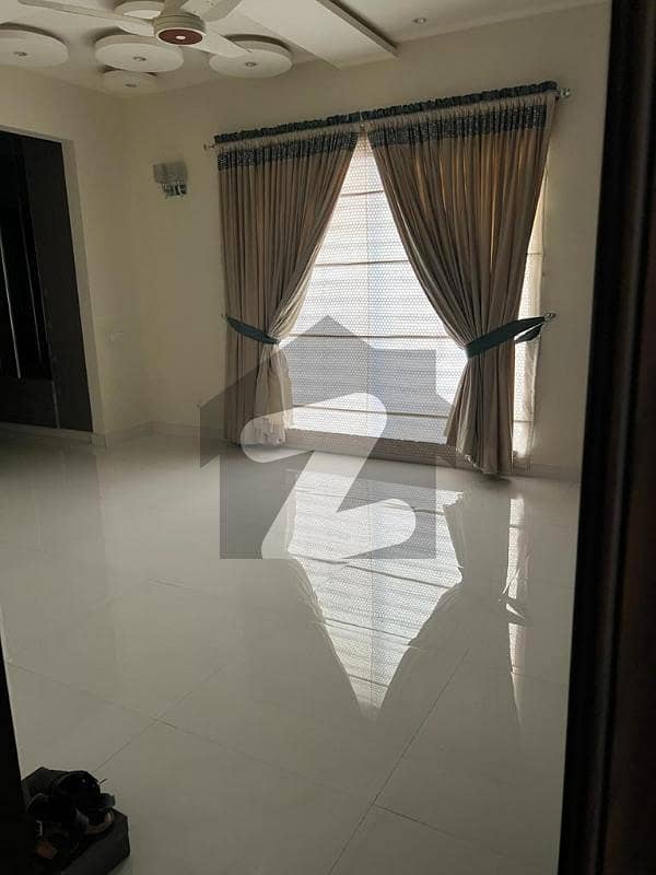 With Gas Luxurious 1 Kanal Upper Portion Is Available For Rent With Gas Luxurious 1 Kanal Upper Portion Is Available For Rent