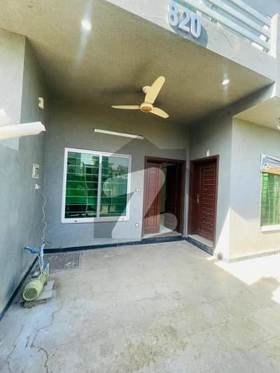 4.5 Marla Corner Single Unit House With Extra Lend Available For Rent