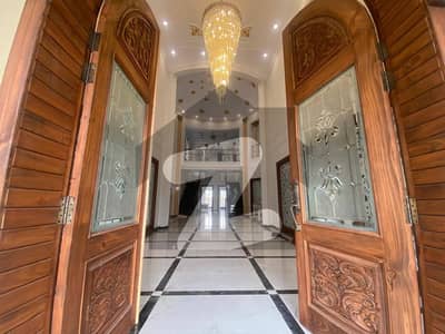 2 KANAL BEAUTIFUL BRAND NEW HOUSE IS AVAILABLE FOR SALE IN VALENCIA TOWN ON TOP NOTCH LOCATION 2 KANAL BEAUTIFUL BRAND NEW HOUSE IS AVAILABLE FOR SALE IN VALENCIA TOWN ON TOP NOTCH LOCATION