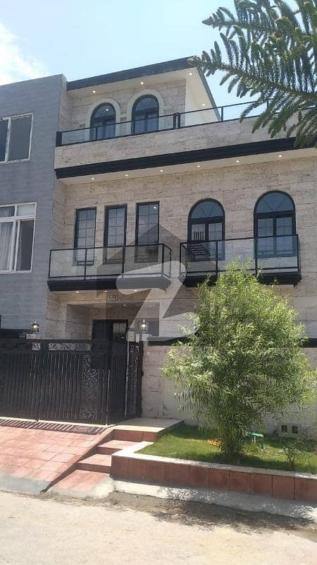 4 Marla Beautiful House For Sale. In D. 12/3 4 Marla Beautiful House For Sale. In D. 12/3