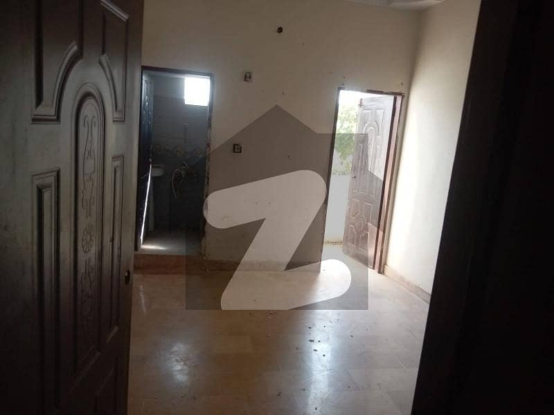 2 bedroom apartment for sale in liaquatabad