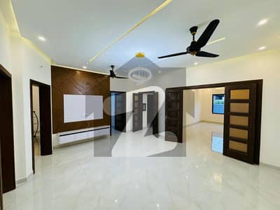 10 Marla Double Story House For Rent