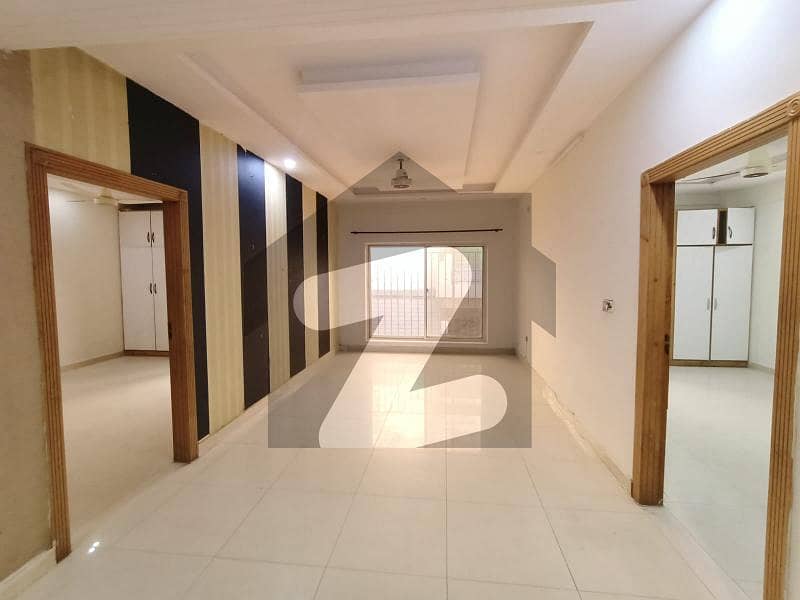 4 Bedroom Unfurnished Apartment Available For Rent In E-11 4 Bedroom Unfurnished Apartment Available For Rent In E-11