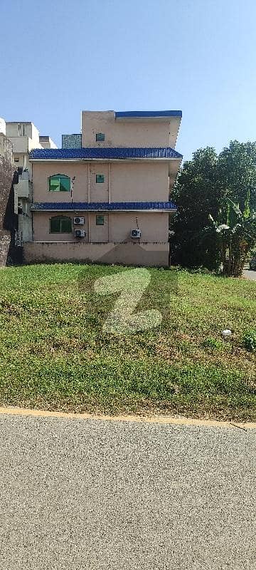 CHANCE DEAL 1 KANAL PRIME LOCATION