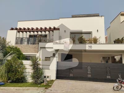 بحریہ ٹاؤن فیز 2 بحریہ ٹاؤن راولپنڈی,راولپنڈی میں 5 کمروں کا 1 کنال مکان 2.3 لاکھ میں کرایہ پر دستیاب ہے۔