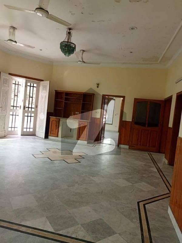 Upper portion 3bed sector G11 Islamabad for Rent Upper portion 3bed sector G11 Islamabad for Rent
