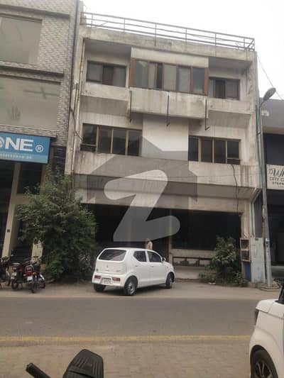 ڈی ایچ اے فیز 1 - بلاک جی فیز 1,ڈیفنس (ڈی ایچ اے),لاہور میں 4 کمروں کا 7 مرلہ عمارت 9.5 کروڑ میں برائے فروخت۔