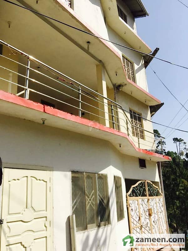Beautiful Location 4 Storey Guest House In New Murree