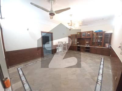 ای ۔ 11 اسلام آباد میں 4 کمروں کا 10 مرلہ زیریں پورشن 85.0 ہزار میں کرایہ پر دستیاب ہے۔