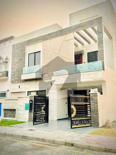 5 MARLA BRAND NEW HOUSE FOR SALE IN VERY REASONABLE PRICE