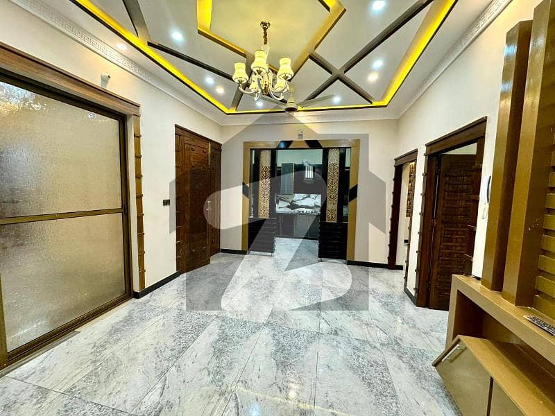 In Bahria Orchard Upper Portion For rent Sized 8 Marla In Bahria Orchard Upper Portion For rent Sized 8 Marla