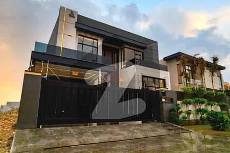 1 KANAL BRAND NEW ULTRA MODERN BUNGALOW FOR SALE NEAR TO RAYA