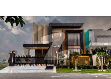 ڈی ایچ اے فیز 7 - بلاک آر فیز 7,ڈیفنس (ڈی ایچ اے),لاہور میں 5 کمروں کا 1 کنال مکان 6.77 کروڑ میں برائے فروخت۔