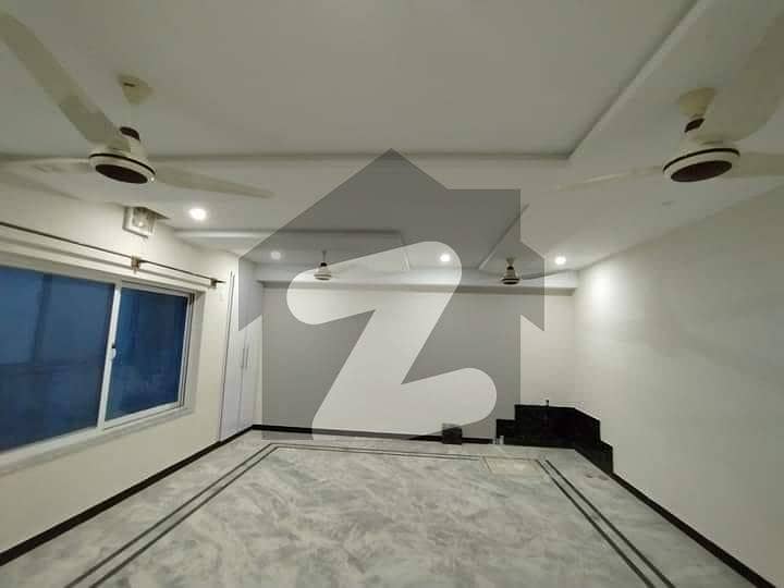 10 Marla Fresh House For Rent In Hayatabad Phase 7 10 Marla Fresh House For Rent In Hayatabad Phase 7