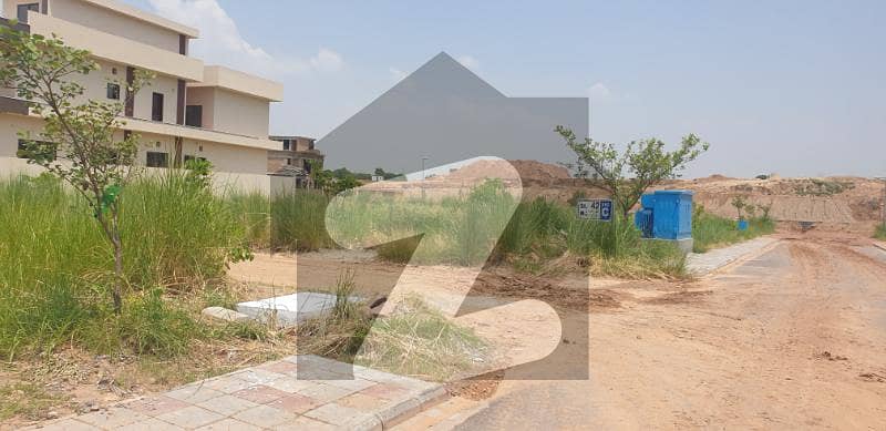 Stunning, 2 Kanal CORNER Plot Sector - F Stunning, 2 Kanal CORNER Plot Sector - F