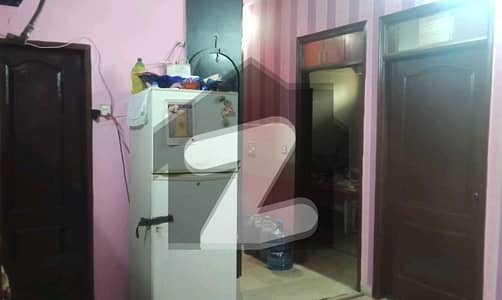 850 Square Feet Flat For Sale In Punjab Colony